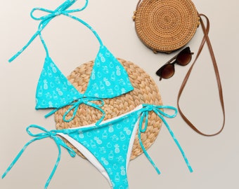 Blauer hawaiianischer Cocktail-String-Bikini, sommerlicher Alkohol-Badeanzug, zweiteiliger Badeanzug – Rum, Kokosnuss, Ananas, blaues Curaçao