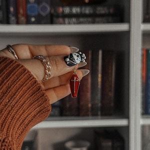 Enamel Coffin Kindle Charm: Gothic Reader Accessories