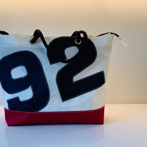 UPCYCLED Segeltasche Große Einkaufstasche Reißverschlusstasche Recycled Sail Cordura Schultertasche PERSONALIZED Große Strandtasche Frau Geschenk