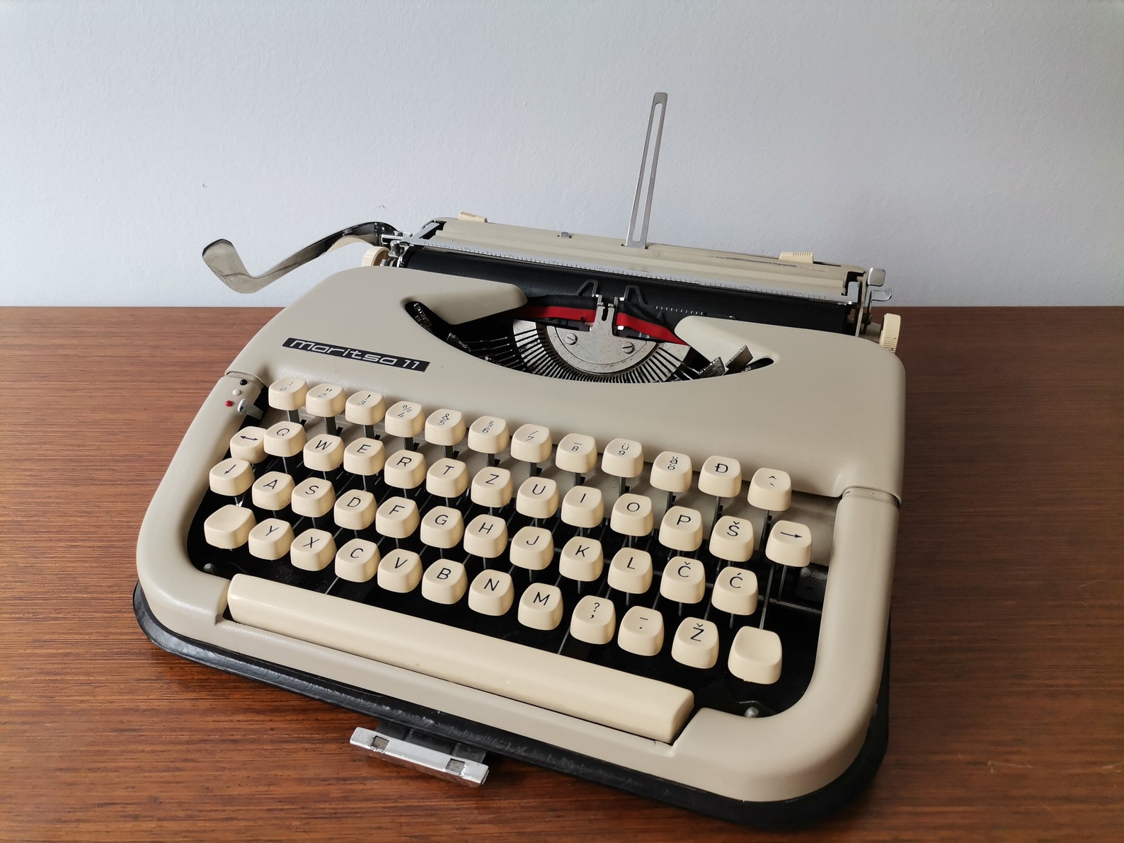 Maritsa 11 Retro Typewriter '70s typewriter Bulgarian Etsy