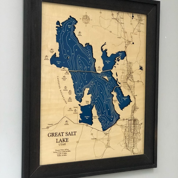Mapa 3D em madeira do Grande Lago Salgado, decoração personalizada para casa de lago.