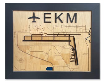 Houten luchthavenkaart: op maat gegraveerd luchtvaartkunstwerk