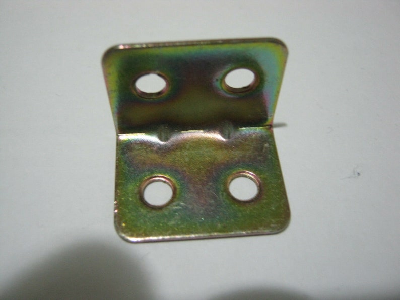 Metal Angle Brackets Cupboard Bed Cabinet Table Corner Image 0 1
