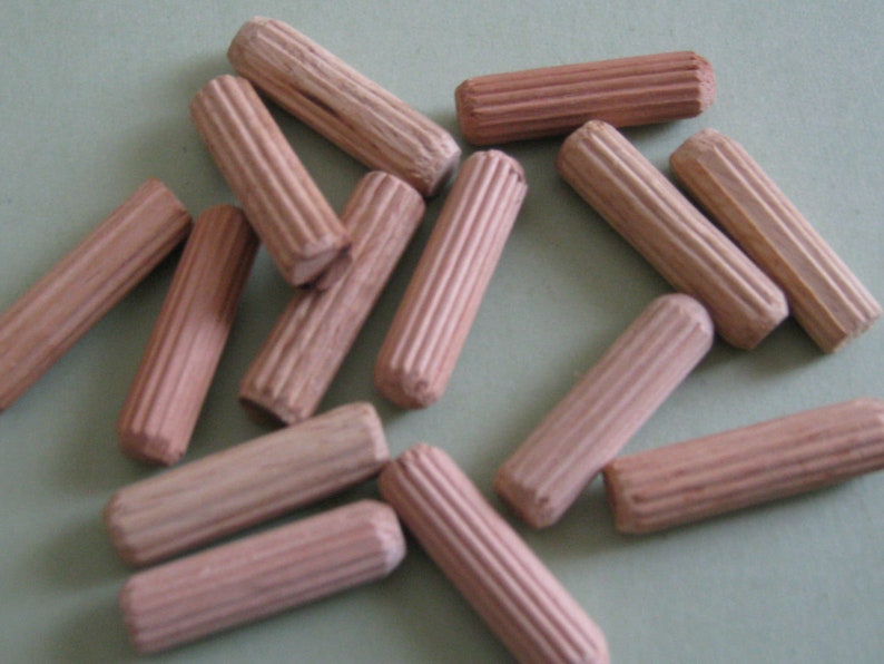 Fort Fasteners® Wooden Dowel 8mm x 30mm Pack Of 50 Fort Fasteners® Wooden Dowel 8mm x 30mm Pack Of 50