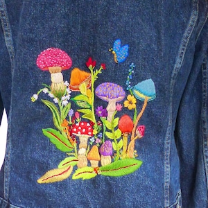 Psychedelic mushroom botanical floral design on dark blue denim Eddie Bauer jean jacket. Size S. Hand embroidered and designed with beading