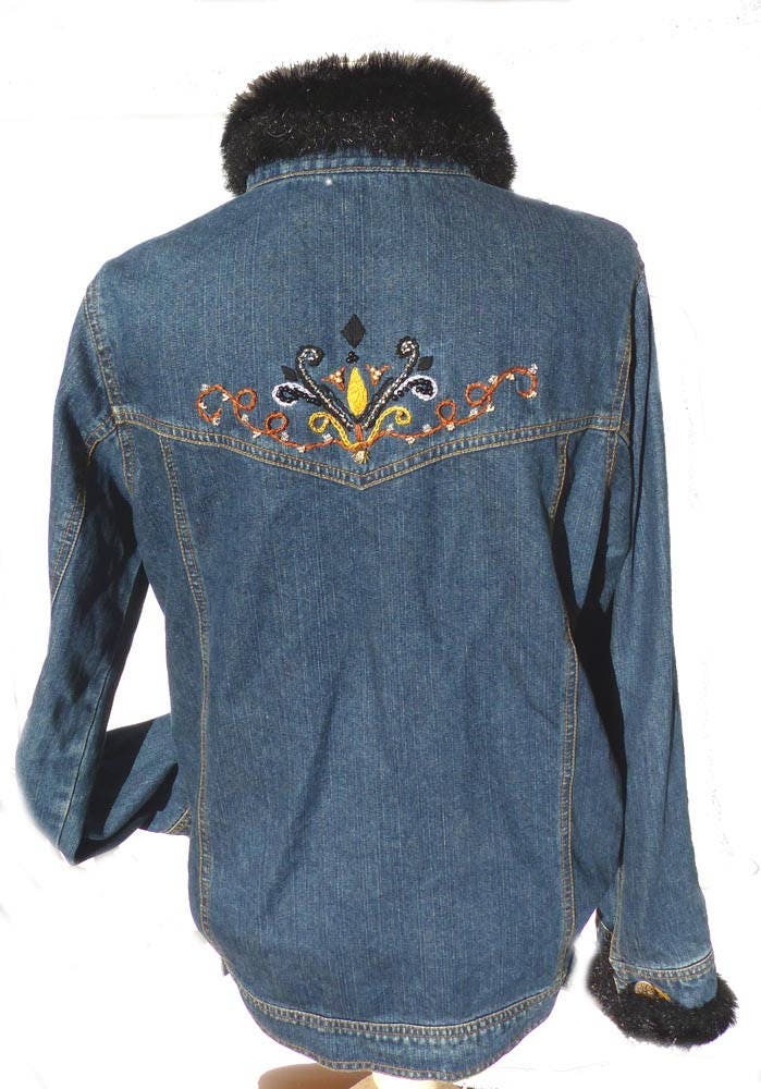 Gatsby Top in Blue Embroidery main image 0