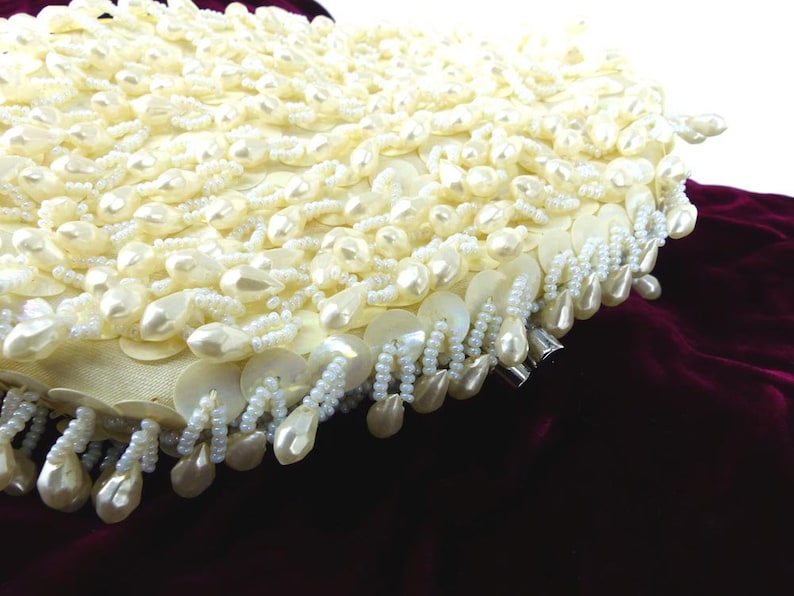 sequin and pearl beaded Holiday Party or bridal purse Silver kiss lock closure and wrist chain Winter white seed bead Gift packaged.