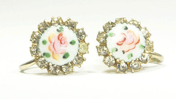 Sweet little antique Coro Enameled Rose Earrings.… - image 1