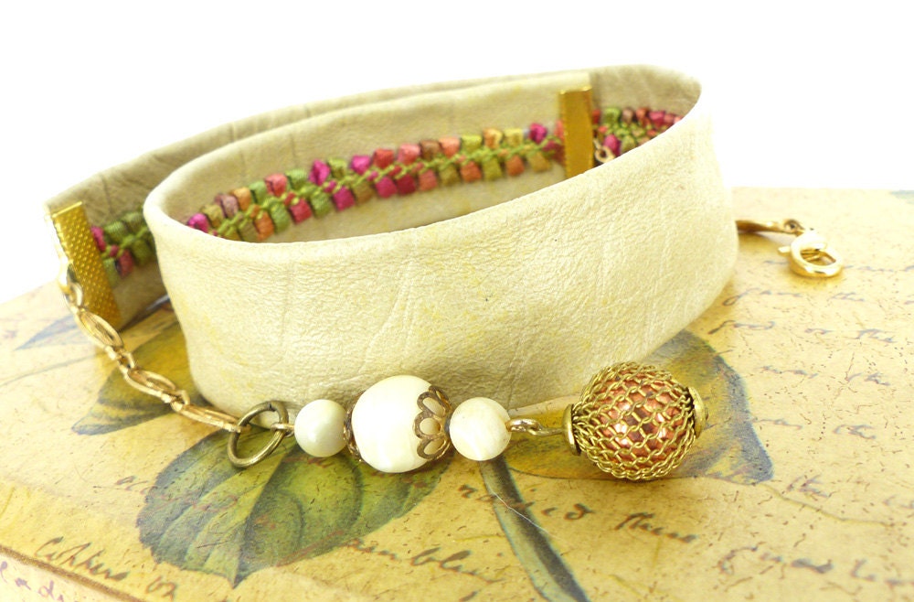 Festival Choker Necklace Cream Croc Textured Leather, Metal  display picture 1