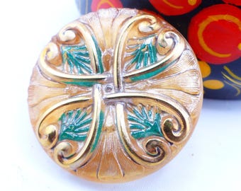 Gorgeous Czech detailed relief glass in champagne gold & green magnetic brooch, lapel pin / scarf pin. Silk back button. Free gift packaging