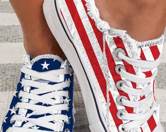 Adorable Red White And Blue Stars and Stripes American Fourth Of July USA Raw Hem Lace-up Flat Canvas Tennis Shoes