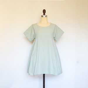 WEEKEND Dress loose wide fit cotton linen dress in light mint green. Trapeze flowy shift dress with pockets image 1