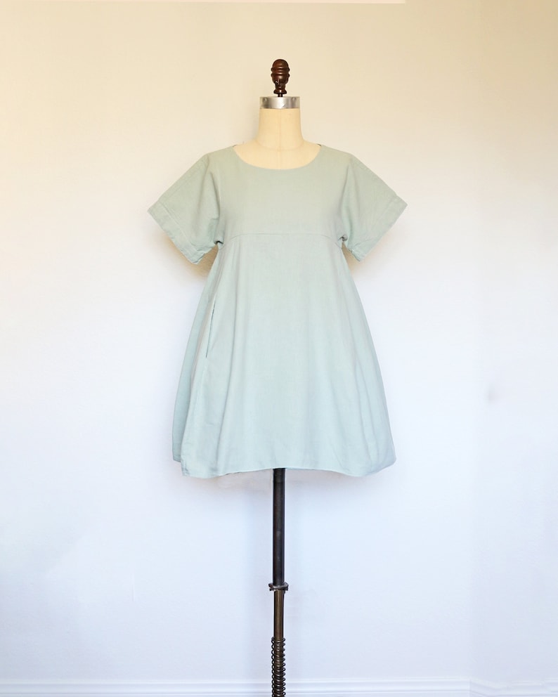 WEEKEND Dress loose wide fit cotton linen dress in light mint green. Trapeze flowy shift dress with pockets image 1