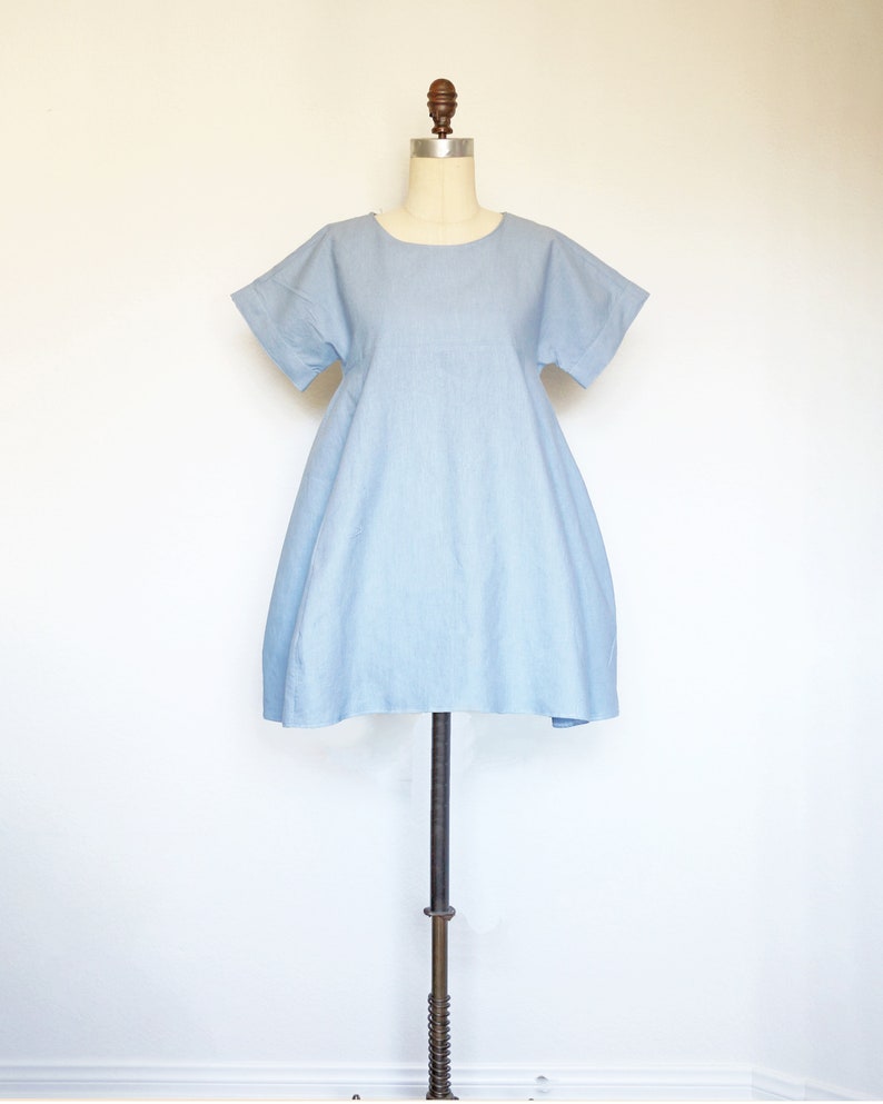 WEEKEND Dress loose wide fit cotton linen dress in light mint green. Trapeze flowy shift dress with pockets image 5