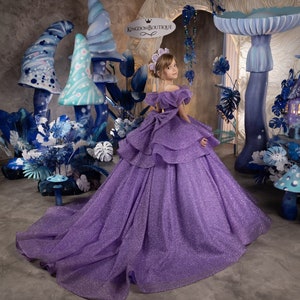 Blumenmädchen Kleid, Tüll Blumenmädchen Kleid, Blumenmädchen Kleid aus Spitze, Flieder Blumenmädchen Kleid, Erstkommunion Kleid, Junior Brautjungfer Kleid