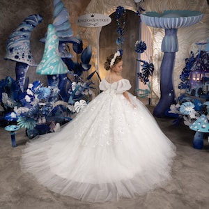 Blumenmädchen Kleid, Tüll Blumenmädchen Kleid, Blumenmädchen Kleid aus Spitze, Elfenbein Blumenmädchen Kleid, Erstkommunion Kleid, Junior Brautjungfer Kleid