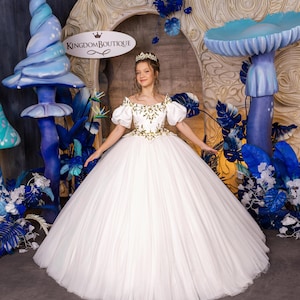 Blumenmädchen Kleid, Tüll Blumenmädchen Kleid, Blumenmädchen Kleid aus Spitze, Elfenbein Blumenmädchen Kleid, Erstkommunion Kleid, Junior Brautjungfer Kleid