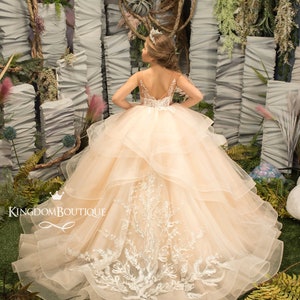 Elfenbein und Pfirsich Spitze Tüll formelle Blumenmädchen Kleid für besonderen Anlass Brautjungfer Party Hochzeit Festzug erste Kommunion Fotoshooting