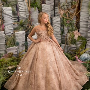 Cappuccino Spitze Tüll Satin Blumenmädchen Kleid für besonderen Anlass Brautjungfer Party Hochzeit Festzug Erstkommunion Fotoshooting Weihnachten