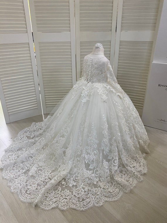 Ivory lace tulle long sleeves flower girl dress for special occasion bridesmaid party wedding pageant first communion photoshoot Christmas