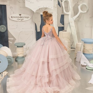 Blumenmädchenkleid, Tüll Blumenmädchenkleid, Spitze Blumenmädchenkleid, Blush rosa Hochzeitskleid, Erstkommunion Kleid, Junior Brautjungfernkleid