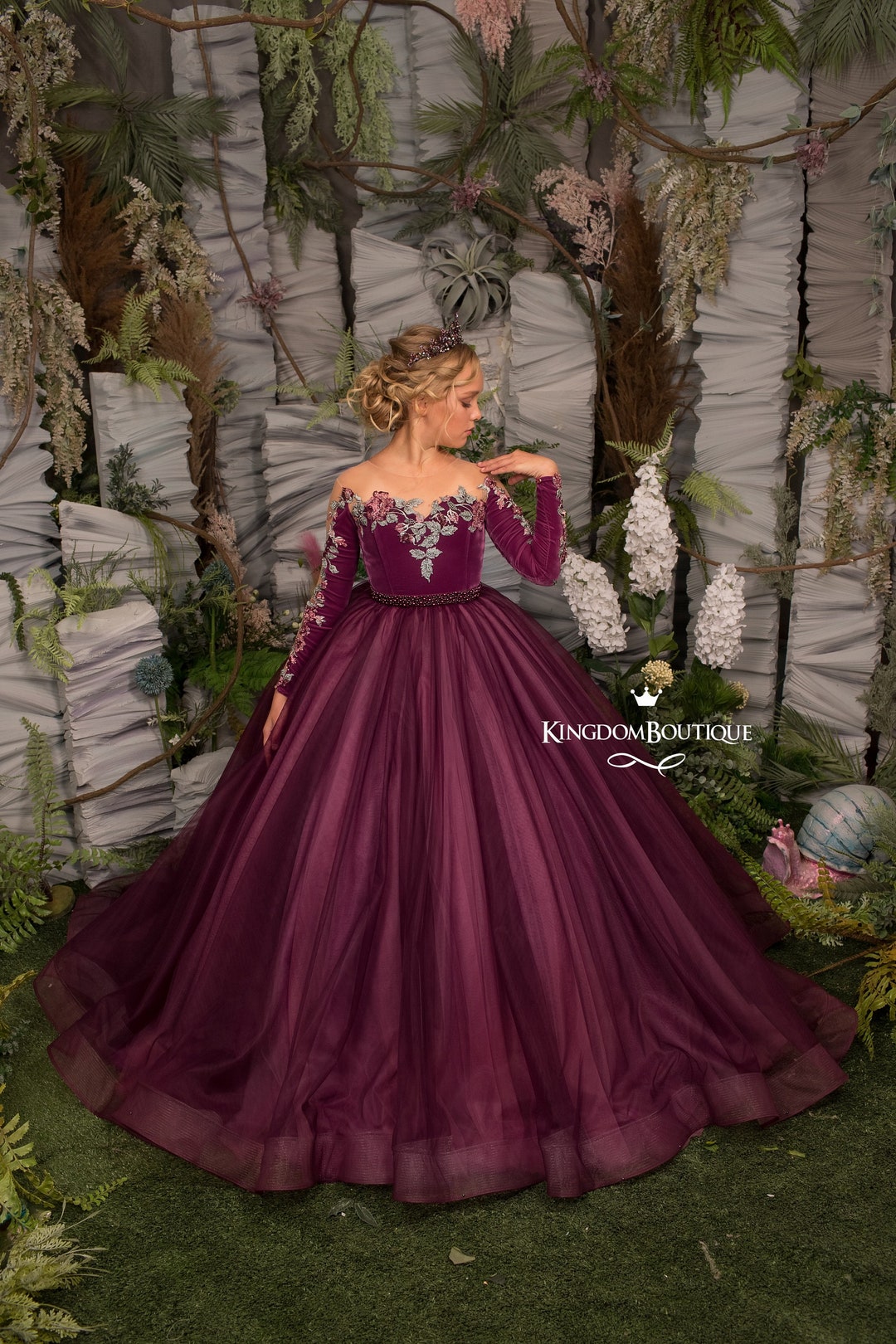 tulle bridesmaid dress with sleeves Plum velvet long formal Fancy for special occasion party wedding pageant birthday photoshoot Christmas stitched into clean lines Sizing_tab-women Serelle Black Maxi Dress Size:10Y-12Y