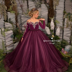 Pflaume Samt Tüll lange Ärmel formelle Blumenmädchen Kleid für besonderen Anlass Brautjungfer Party Hochzeit Festzug Geburtstag Fotoshooting Weihnachten