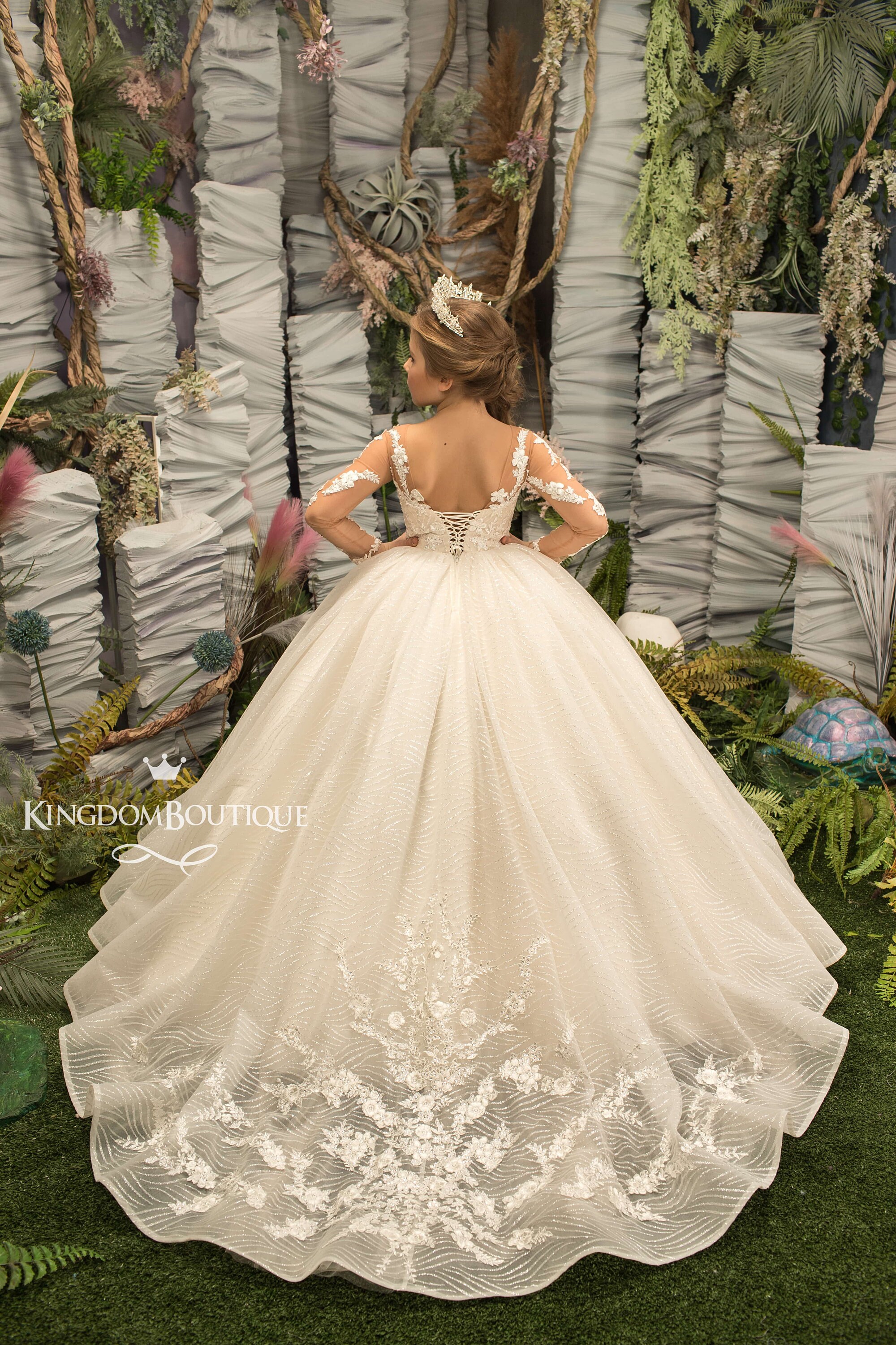 Ivory Lace Tulle Long Sleeves Flower Girl Dress for Special