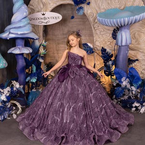 Blumenmädchen Kleid, Tüll Blumenmädchen Kleid, Blumenmädchen Kleid aus Spitze, Lila Blumenmädchen Kleid, Erstkommunion Kleid, Junior Brautjungfer Kleid