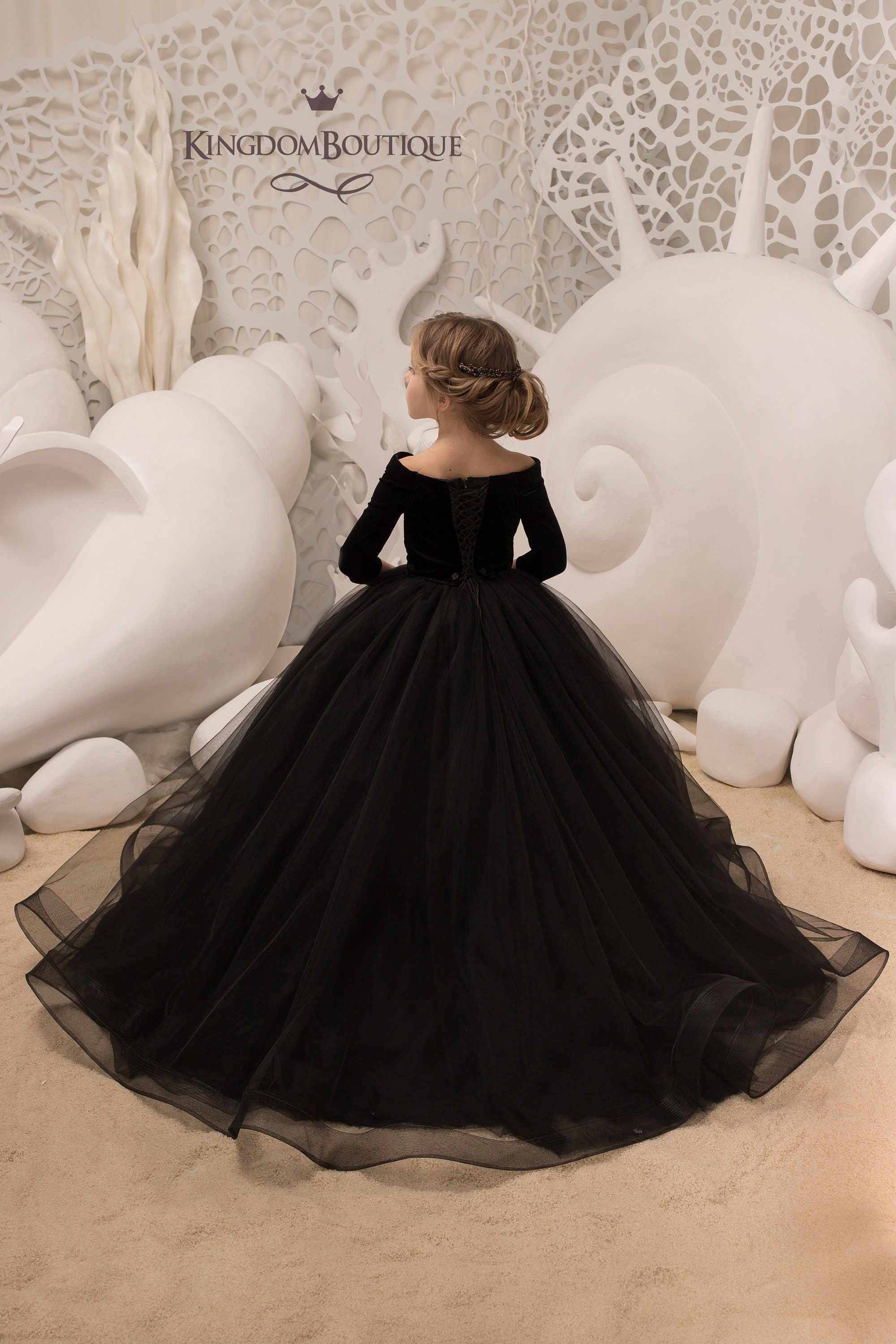 Black Velvet Lace Tulle Long Sleeves Formal Flower Girl Dress for Special Occasion Bridesmaid Party Birthday Pageant Photoshoot Christmas