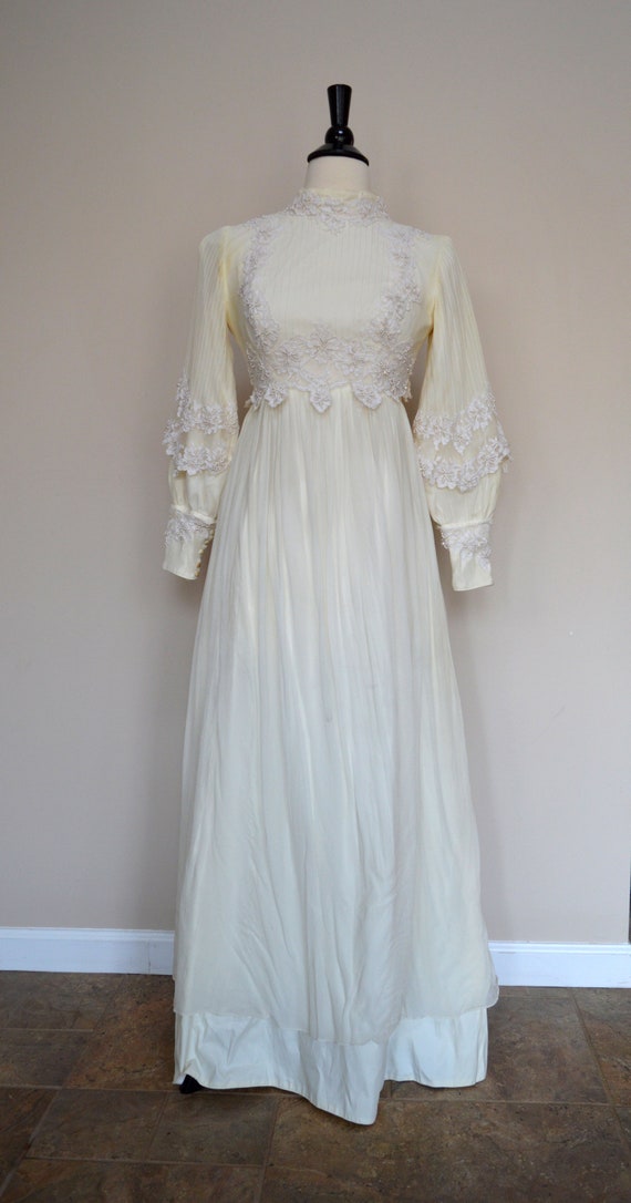 1970s Long Sleeve Wedding Dress Vintage Wedding Gown 70s Etsy