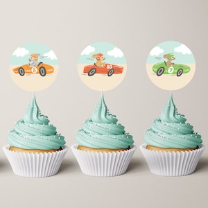 Instant Download cupcake toppers honden raceauto's rijden, raceauto cake toppers, 2 inch ronde hond thema cupcake toppers, race pups