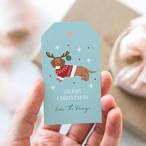 Weihnachten Dackel Geschenkanhänger, personalisierter Hund Weihnachtsgeschenkanhänger, Kinder Weihnachtsanhänger, Tan Dackel, niedlicher Weihnachtsgeschenkanhänger