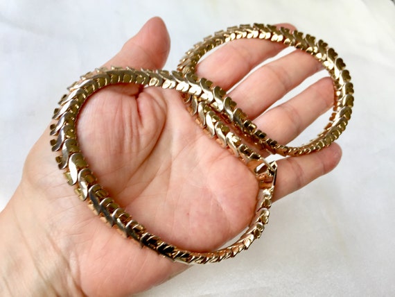 Vintage 80s Champagne Gold Flat Omega Chain Choker,Statement Necklace,Pale Gold Domed Chain Collar,Power Dressing,Wide Omega Choker,Runway