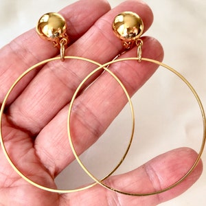 80s Minimalist Large Dainty Gold Tone Hoops Clip On Earrings,Big Gold 5 cm Hoops,Statement Earrings,Clips with Hoop Dangles, Studio 54,NOS