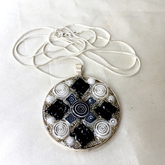 Vintage 70s Large MOD Black and White Glass Penda… - image 5