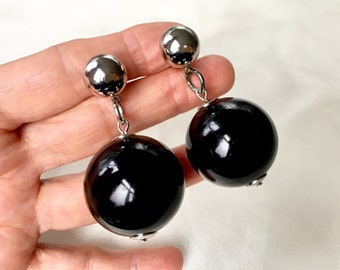 Vintage 80s Giant Black Lucite Beads and Silver Buttons Clip On Earrings,Fashionista Statement Earrings,Runway,Fashion Trend 2026,Studio 54