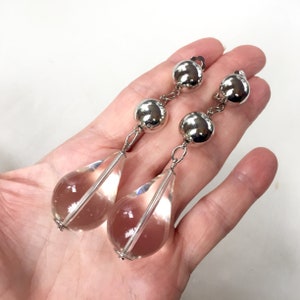 Vintage 80s Large Clear Puffy Lucite Teardrops with Silver Tone Balls and Half Ball Clip On Earrings,Lucite Dangles,Statement Earrings