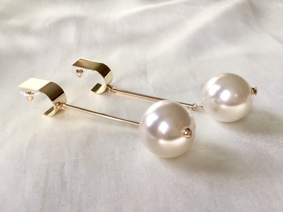 Vintage 80s Giant Off White Pearls and Gold Bars … - image 5