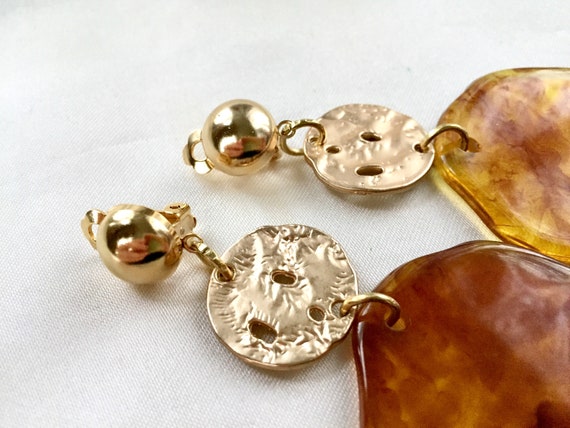 80s Brutalist Tortoise Shell Lucite Dangle Clip O… - image 9