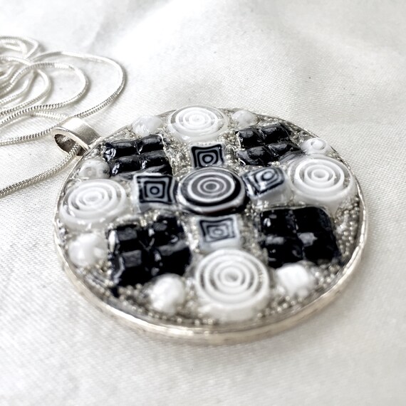 Vintage 70s Large MOD Black and White Glass Penda… - image 9