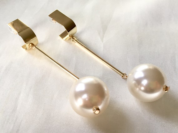 Vintage 80s Giant Off White Pearls and Gold Bars … - image 7