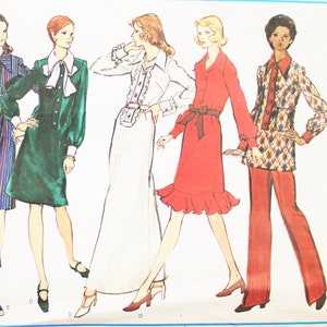 Vogue 2749 Basic Design 1970s Long Sleeved A Line Dress Pattern in Three Lengths