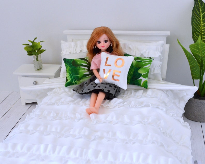 1:6 Scale White Ruffled Doll Bedding Set / Blanket And Pillows fit 12 inch fashion dolls image 1