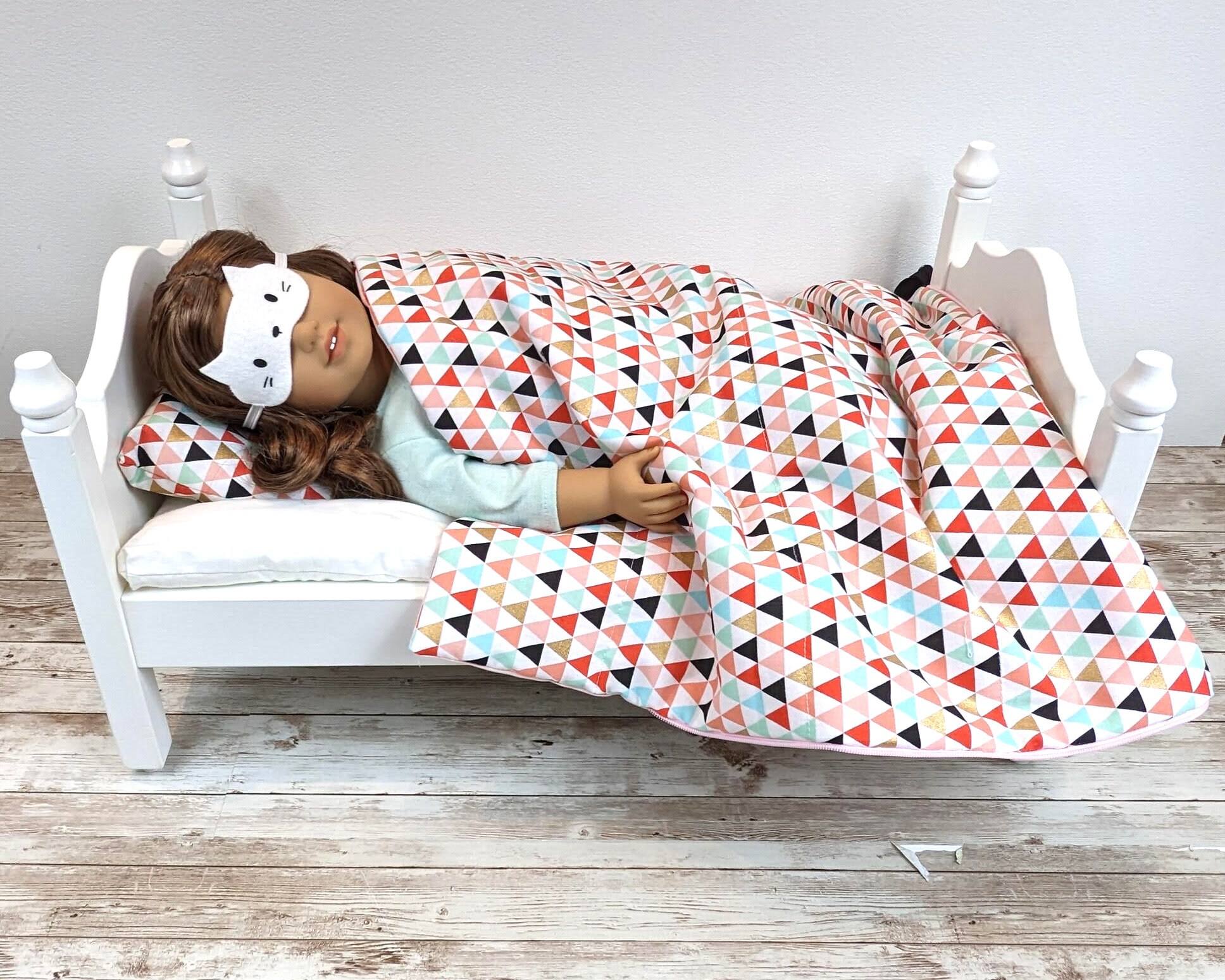 FUNOMOCYA Sac de Couchage pour Poupée Doux Sac de Couchage Décoratif Compact et Confortable pour Chambre de Poupée Accessoire Cadeau Fille