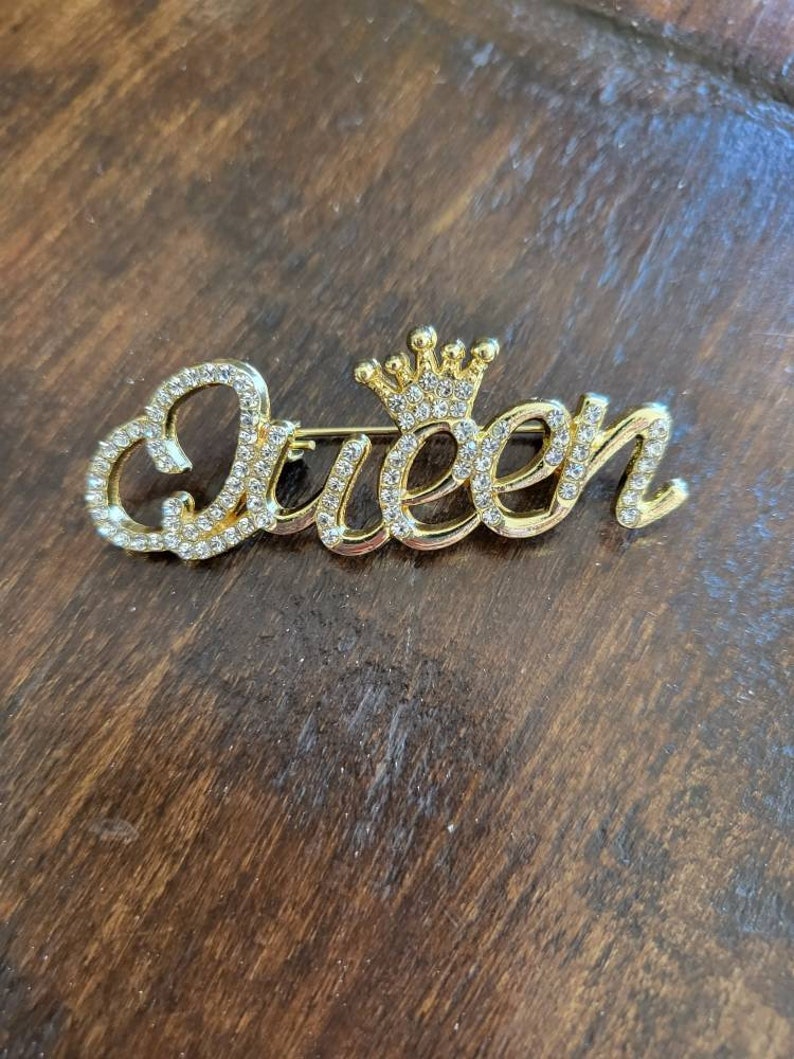 Queen Pin image 3