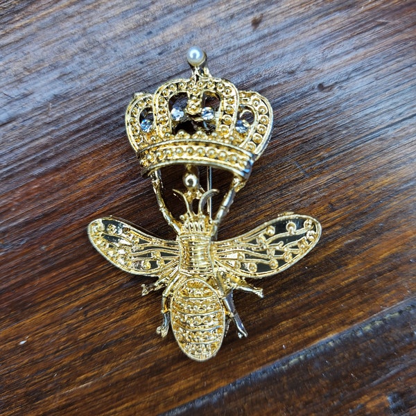 Queen Bee Pins