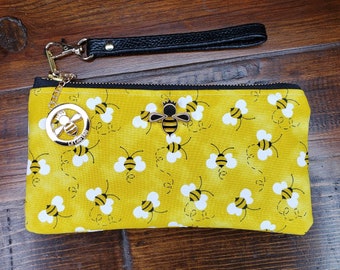 Bumble Bee Wrislet, Cell Phone Wallet, Small Purse, Purse with bees