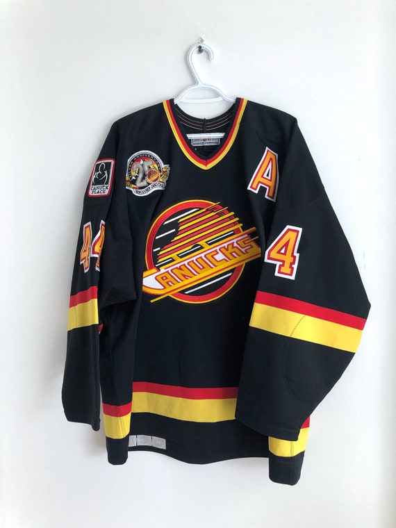 Dave Babych Vintage Vancouver Canucks CCM Authentic Hockey Jersey (52)
