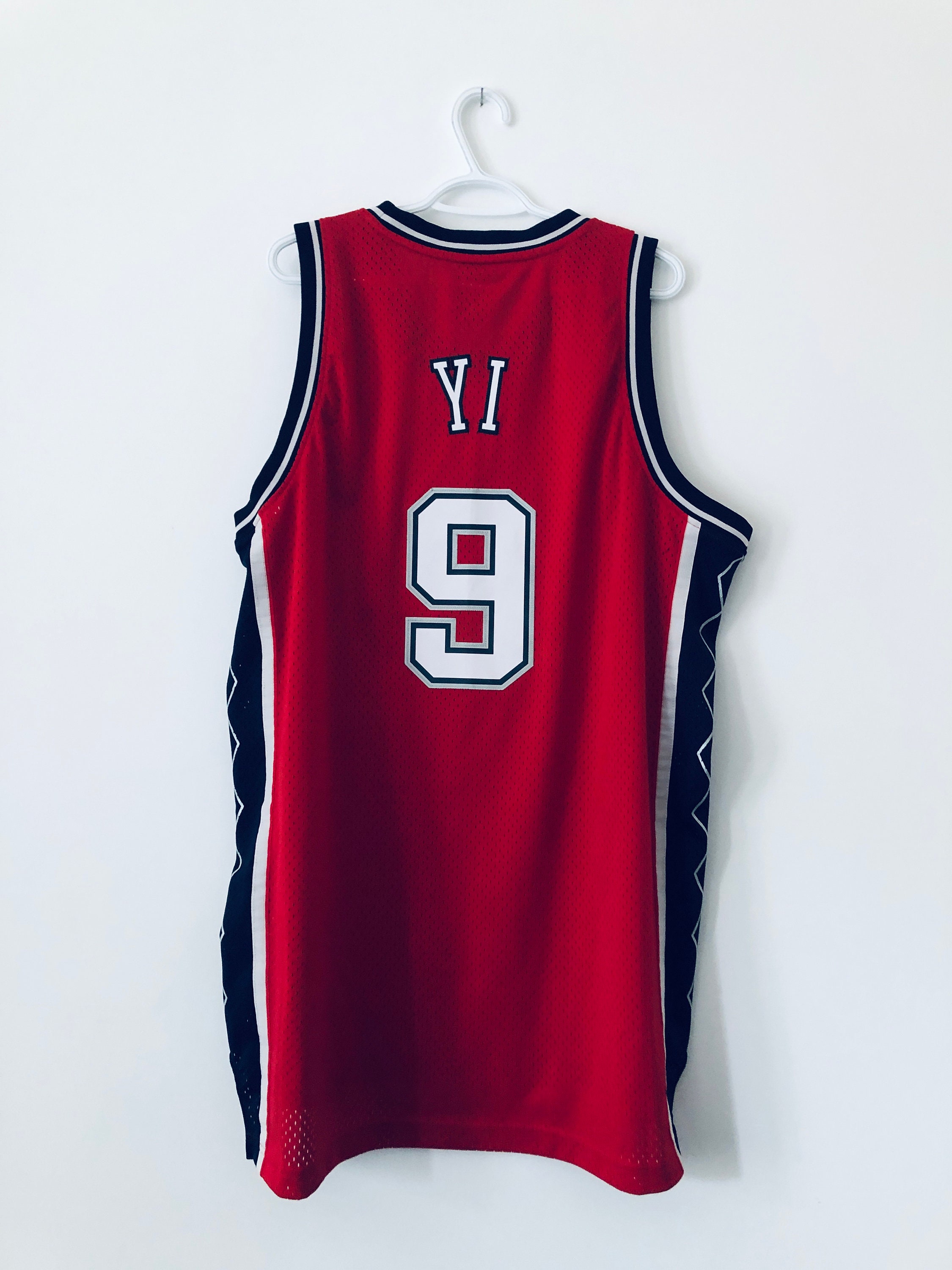 Yi Jianlian Vintage New Jersey Nets Adidas Basketball Jersey (XL